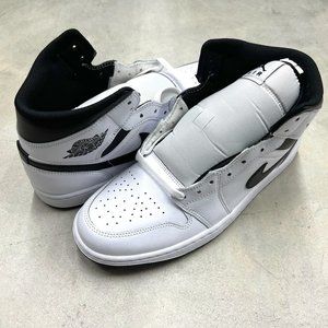 Nike Men's Air Jordan 1 Mid Reverse Panda White Black DQ8426 132 - like New